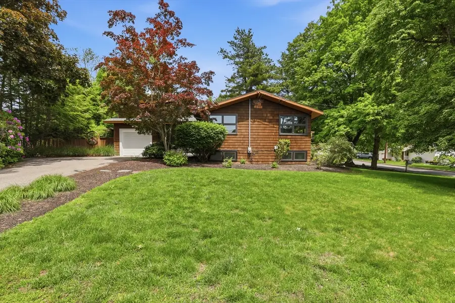 15 Thornberry Rd, Winchester, MA 01890 - #2