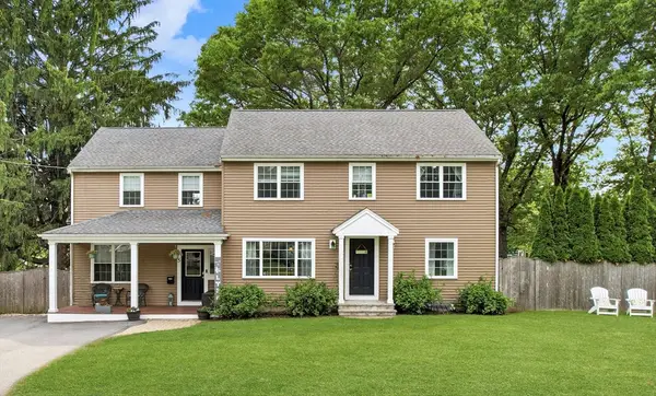 5 Laclede Avenue, Framingham, MA 01701