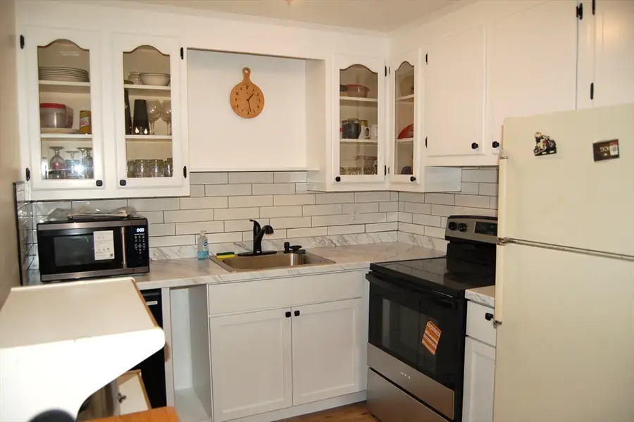 1323 Worcester Rd #F2, Framingham, MA 01701 - #2