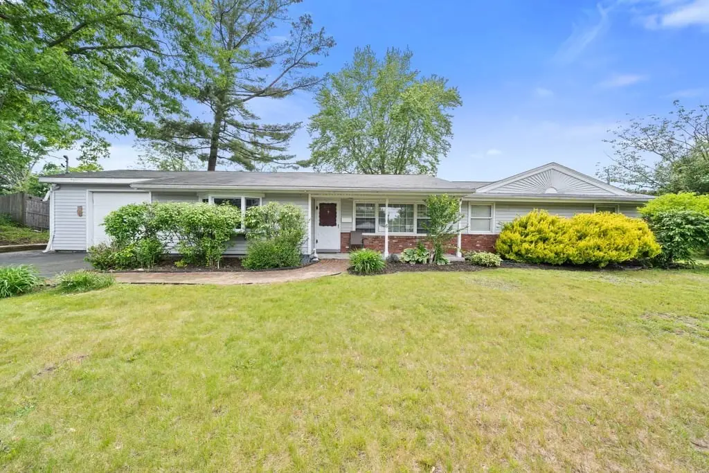 6 Antrim Rd, Peabody, MA 01960 - #1