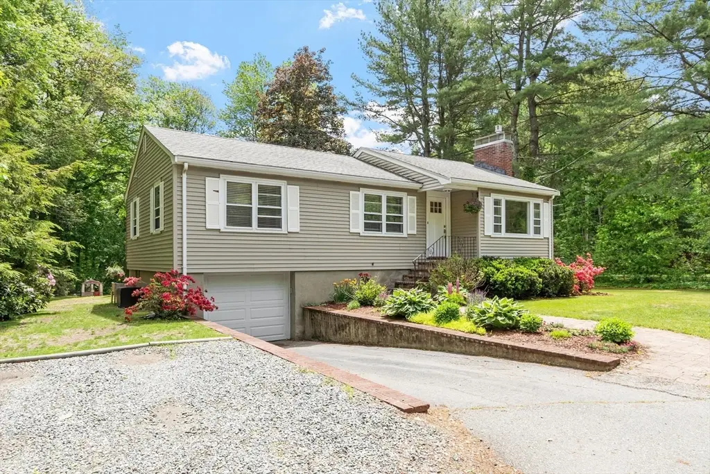 517 Pearl St, Reading, MA 01867 - #1