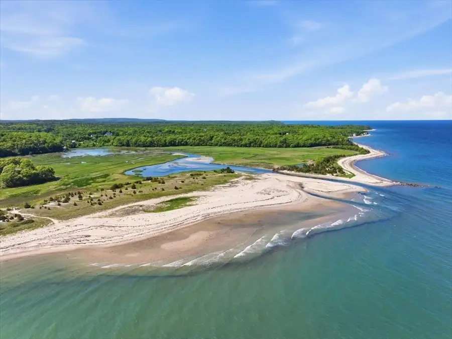 92 Lookout Point Rd, Plymouth, MA 02360 - #2