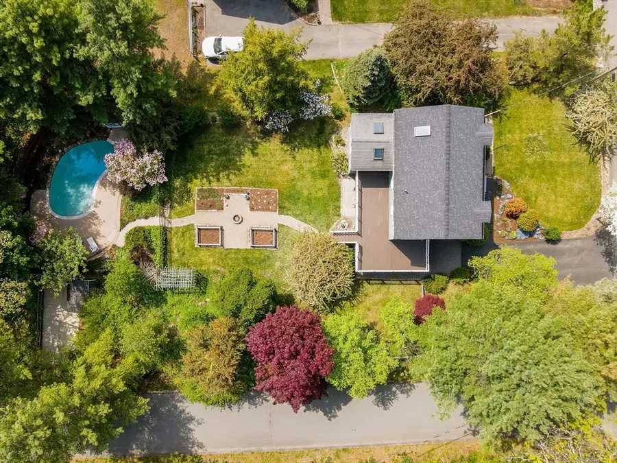 8 Avery Street, Wilmington, MA 01887 - #3