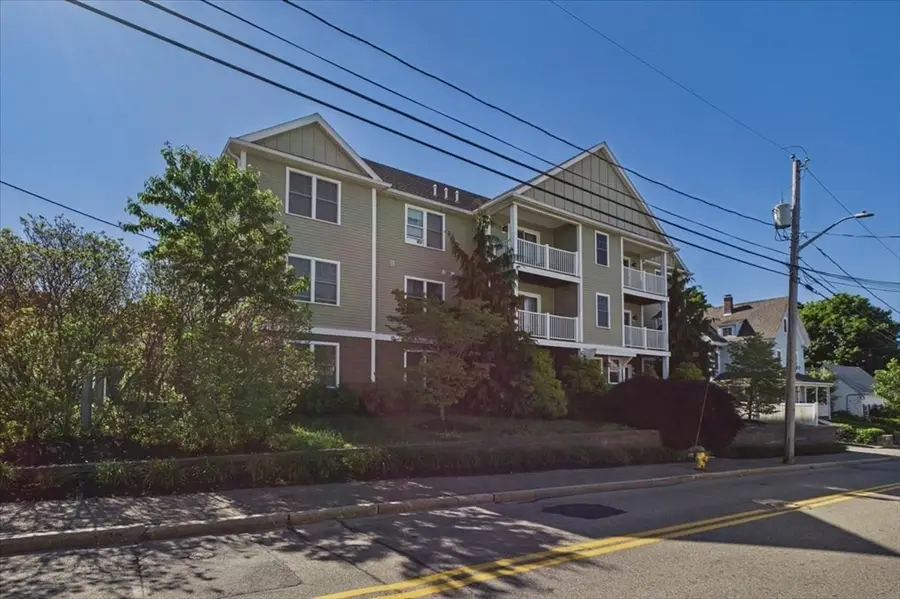 153 Sumner St #1, Quincy, MA 02169 - #3