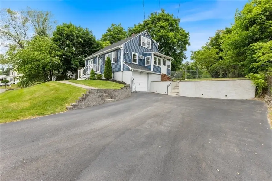 25 Charles St, Dracut, MA 01826 - #2