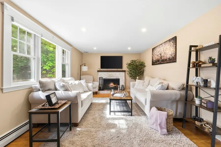 34 Washington Ave, Burlington, MA 01803 - #2