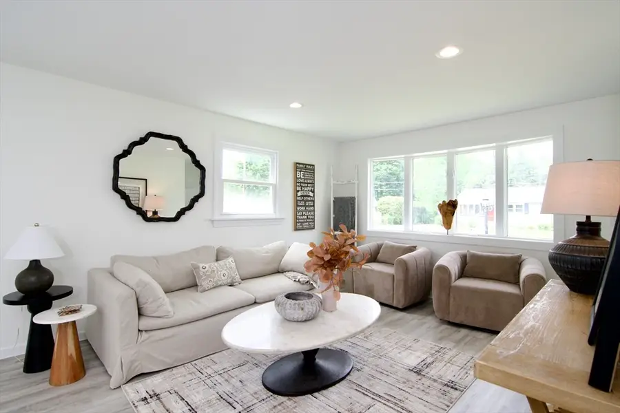 464 Poole St, Ludlow, MA 01056 - #2