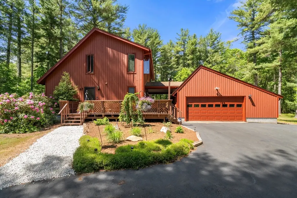 47 Walnut Plain Rd, Rochester, MA 02770 - #1