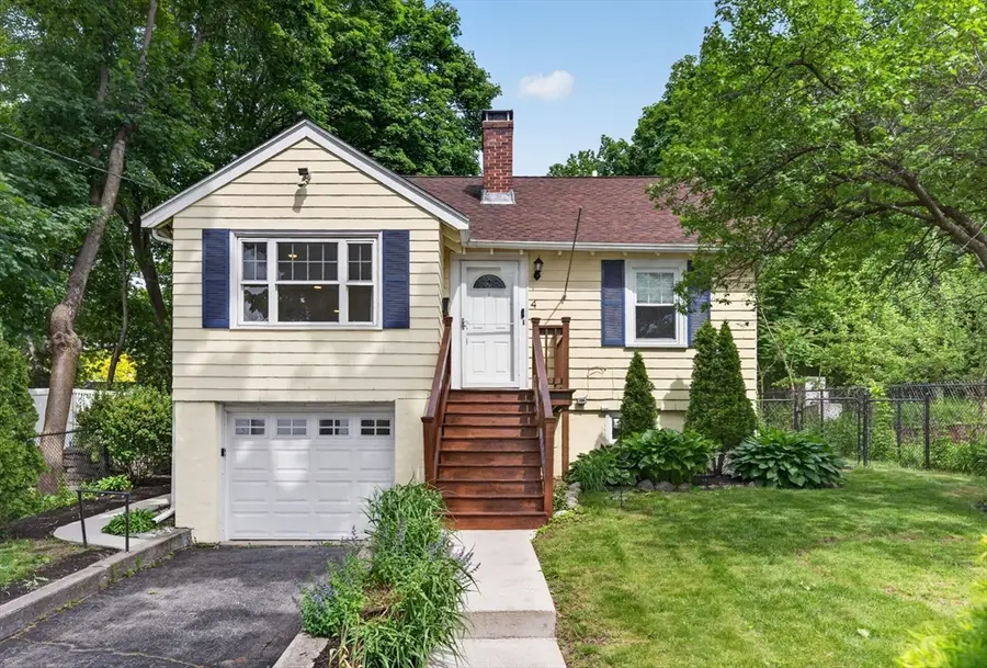 4 Irving St, Stoneham, MA 02180 - #2