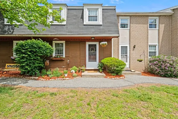 17 Cannongate Road #92, Tyngsborough, MA 01879