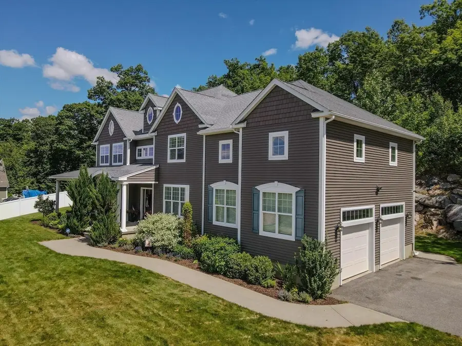 110 Munsing Rdg, Granby, MA 01033 - #3