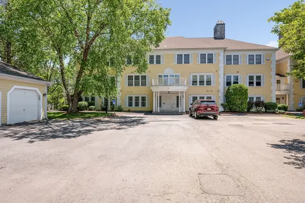 1 Riverview Blvd #2-202, Methuen, MA 01844