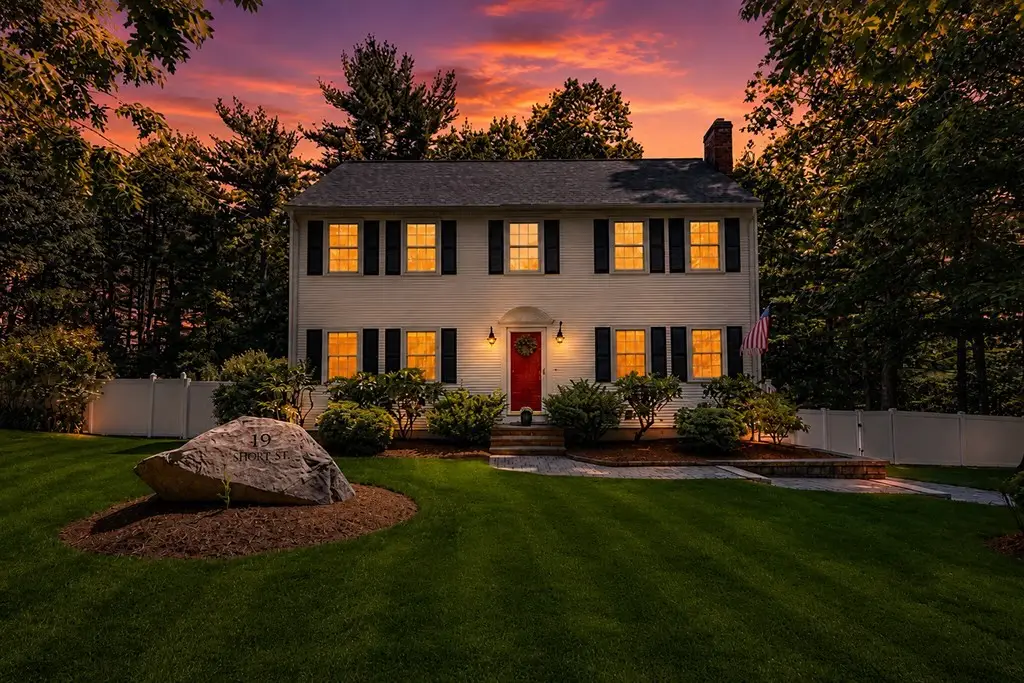19 Short St, Franklin, MA 02038 - #1