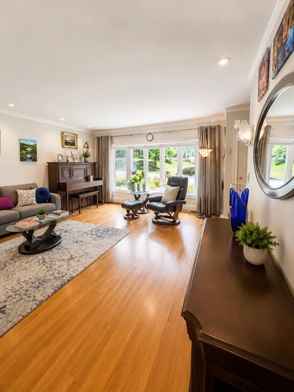 17 Retrop Rd, Natick, MA 01760 - #3