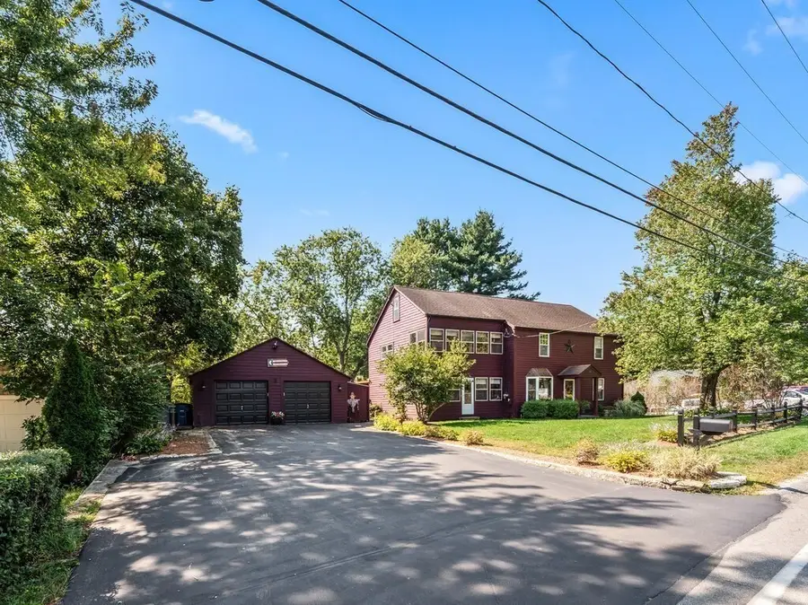 89 Elm St, Blackstone, MA 01504 - #2