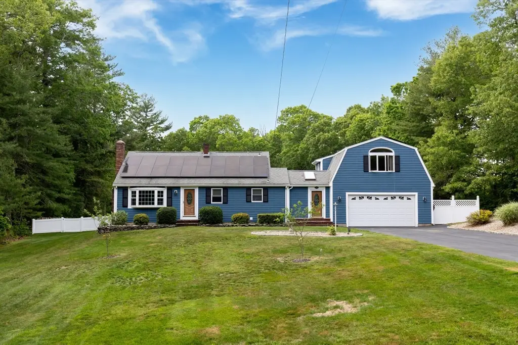 244-244A Holmes St, Halifax, MA 02338 - #1