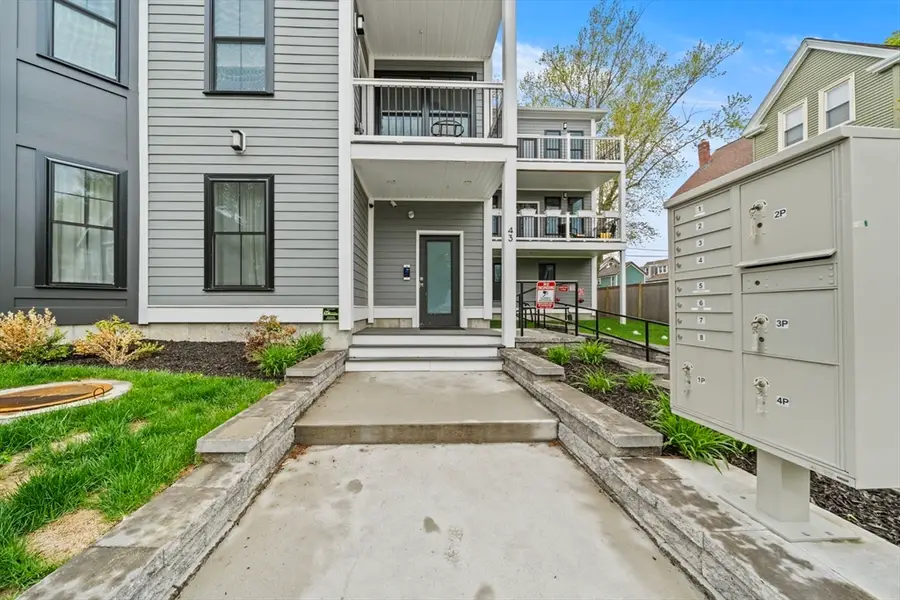 43 Withington St #3, Boston, MA 02124 - #3