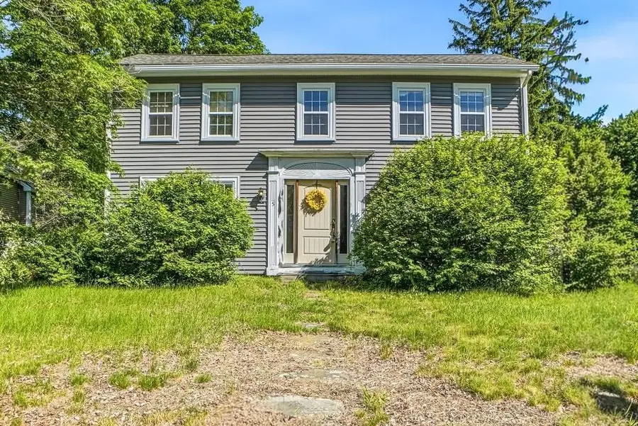 5 Pleasant St, Upton, MA 01568 - #2