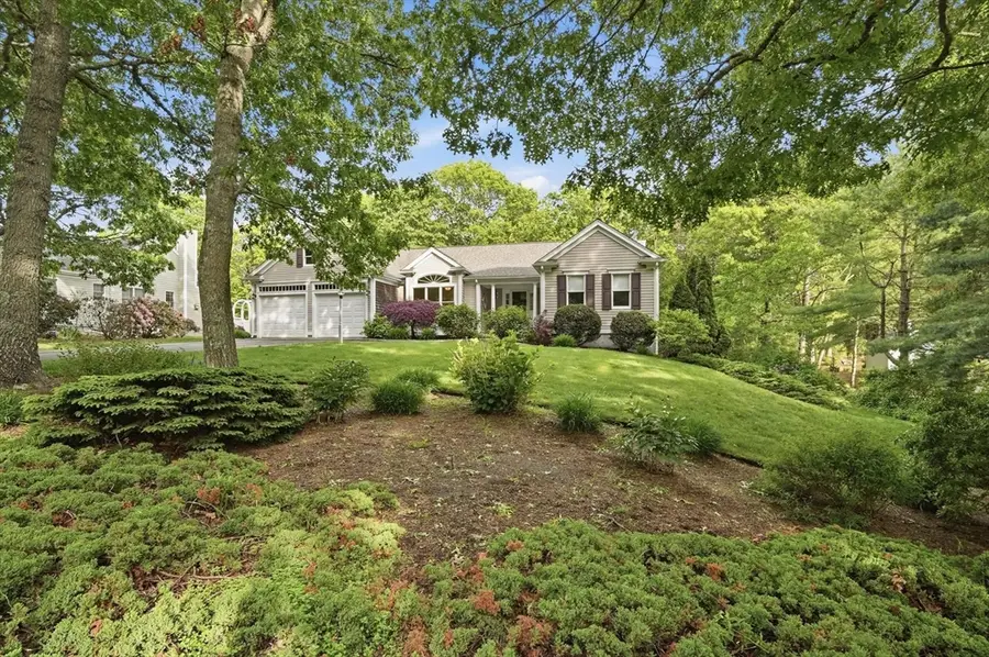51 Falling Leaf Ln, Osterville, MA 02655 - #3