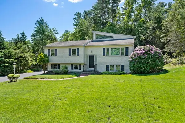46 Tower Hill Drive, Hanover, MA 02339