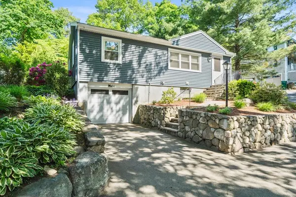 6 Shields St, Woburn, MA 01801