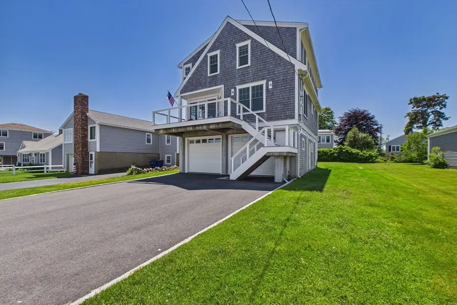 35 Shore Dr, Mattapoisett, MA 02739 - #2