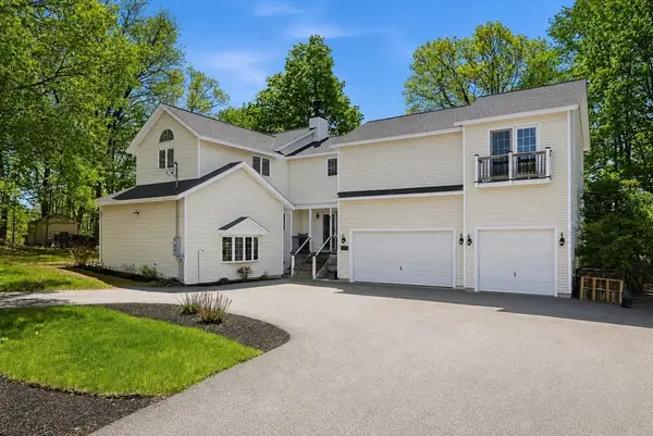 25 Thomas Pl, Leominster, MA 01453