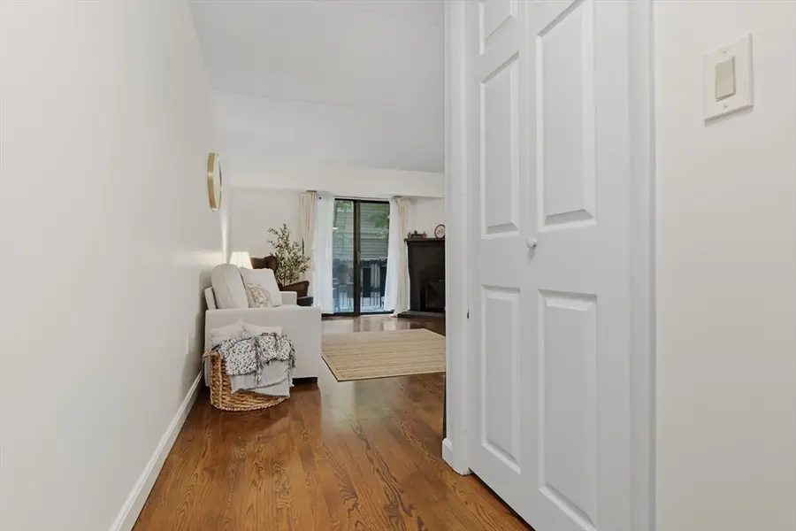 390 Broadway #L2, Somerville, MA 02145 - #2