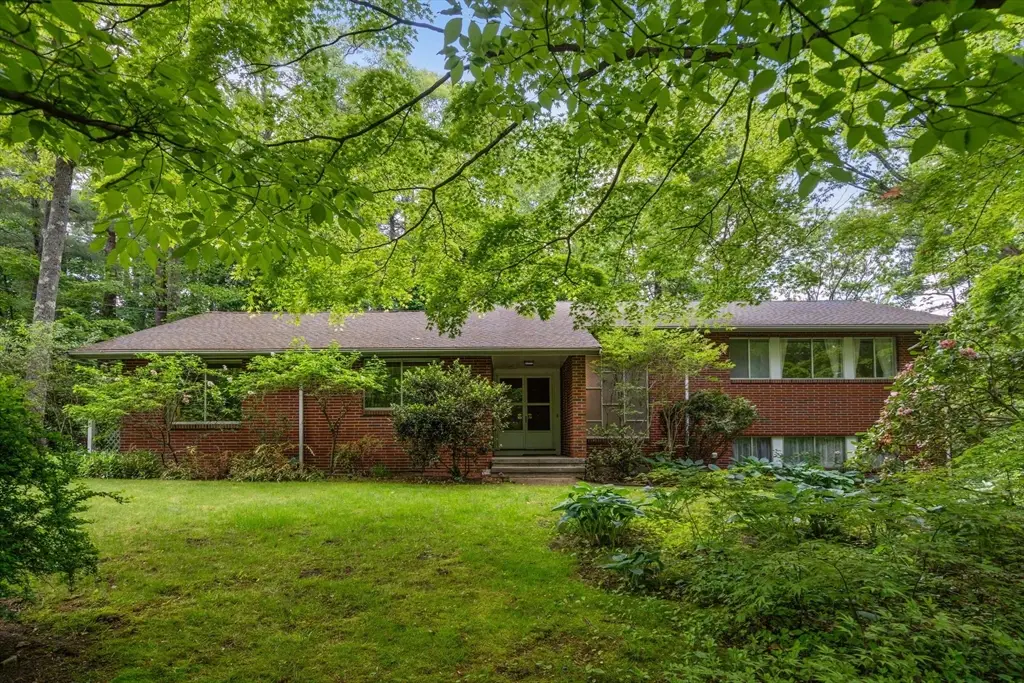 26 Arrowhead Rd, Weston, MA 02493 - #1