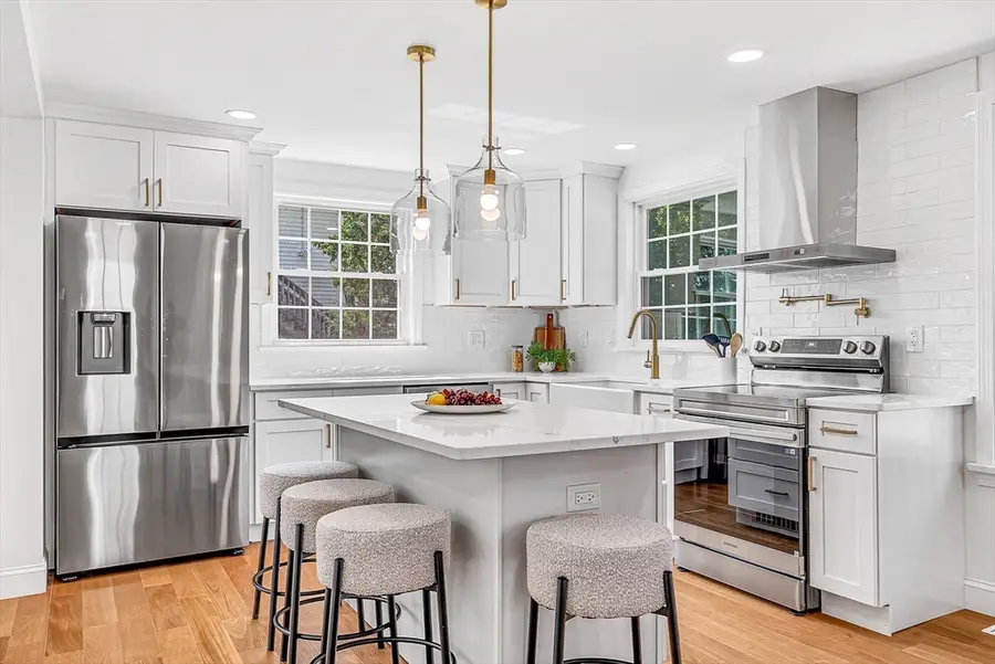 87 School Street., Hanover, MA 02339 - #3