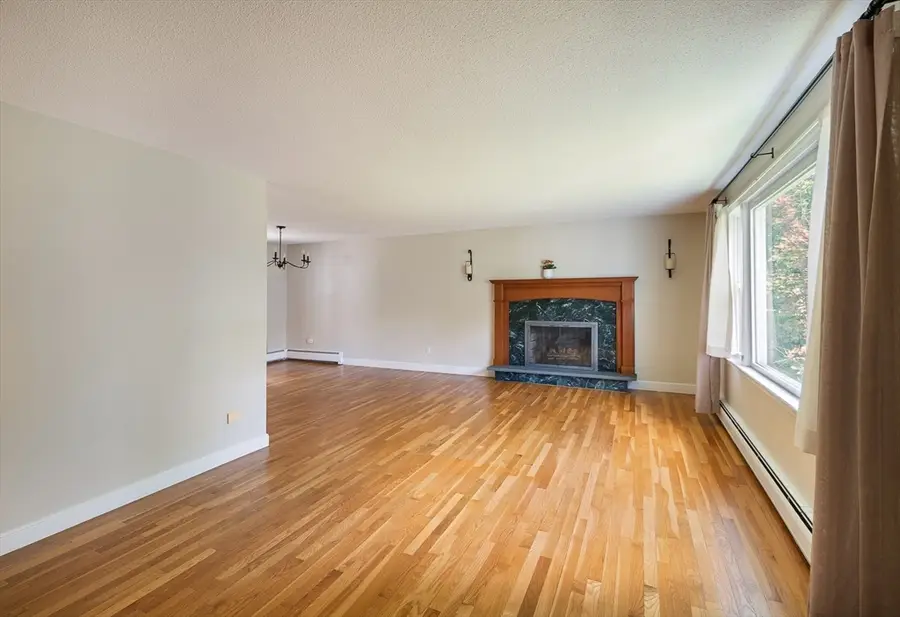 7 Banbury Dr., Westford, MA 01886 - #3