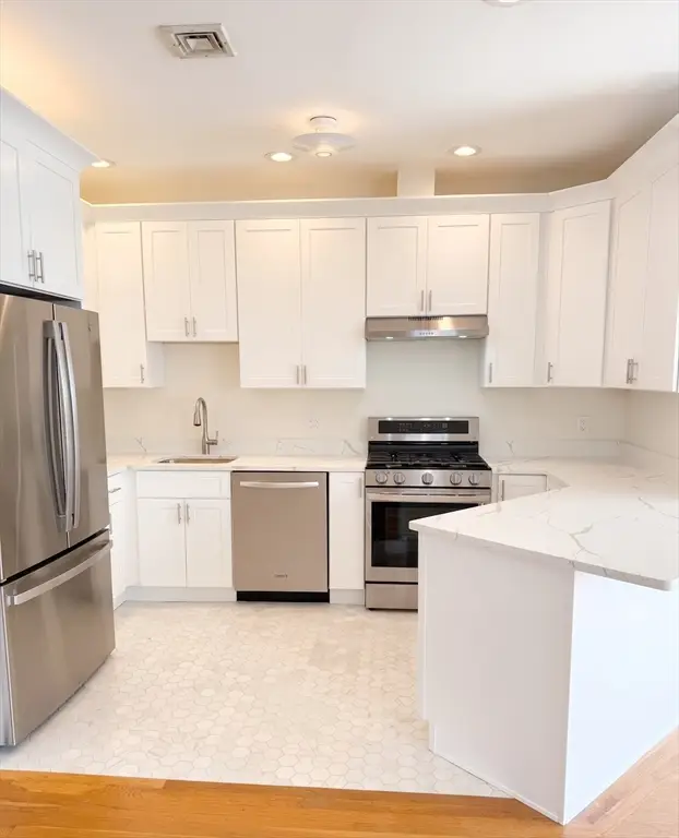 118 Trowbridge St #6, Cambridge, MA 02138 - #2