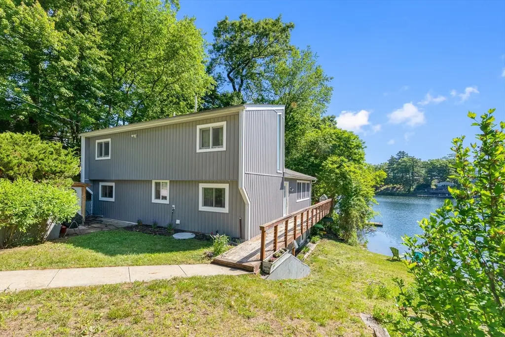 303 Lakeshore Dr, Marlborough, MA 01752 - #1