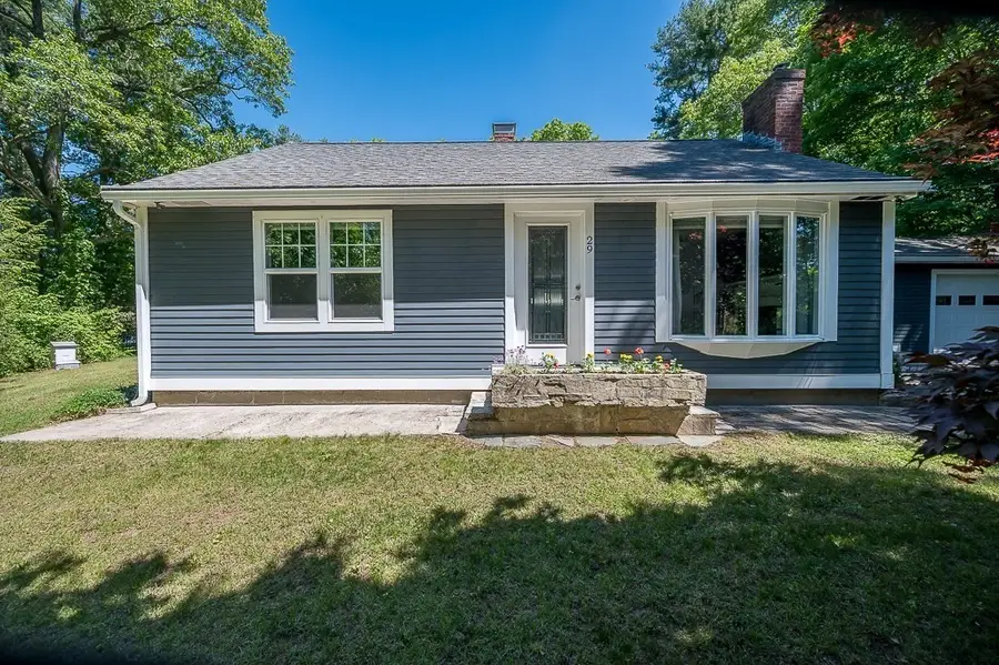 29 Carr St, Sutton, MA 01590 - #2