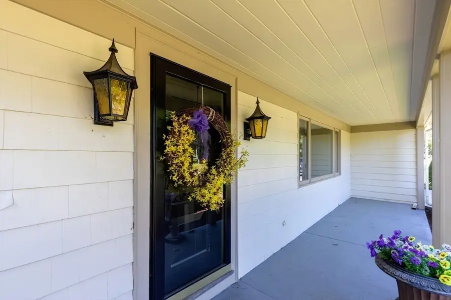 129 Elm Street, Kingston, MA 02364 - #3