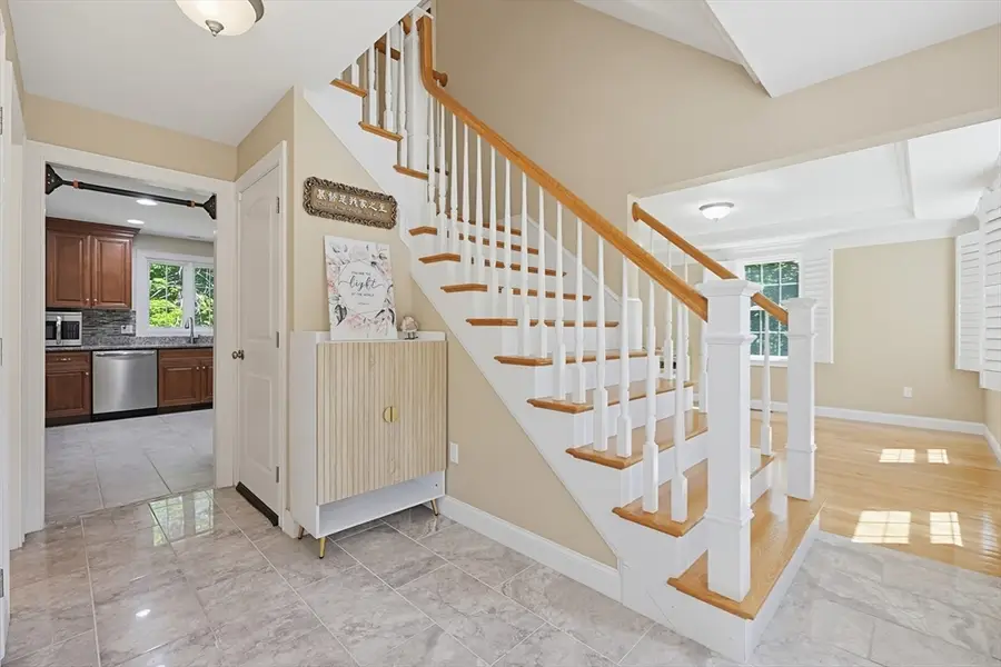 5 Courtney Ln, Andover, MA 01810 - #3