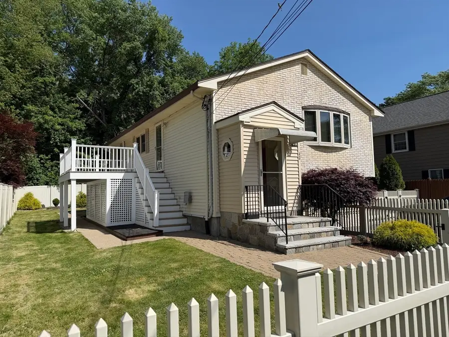 43 Deerfield Ave, Westwood, MA 02090 - #2
