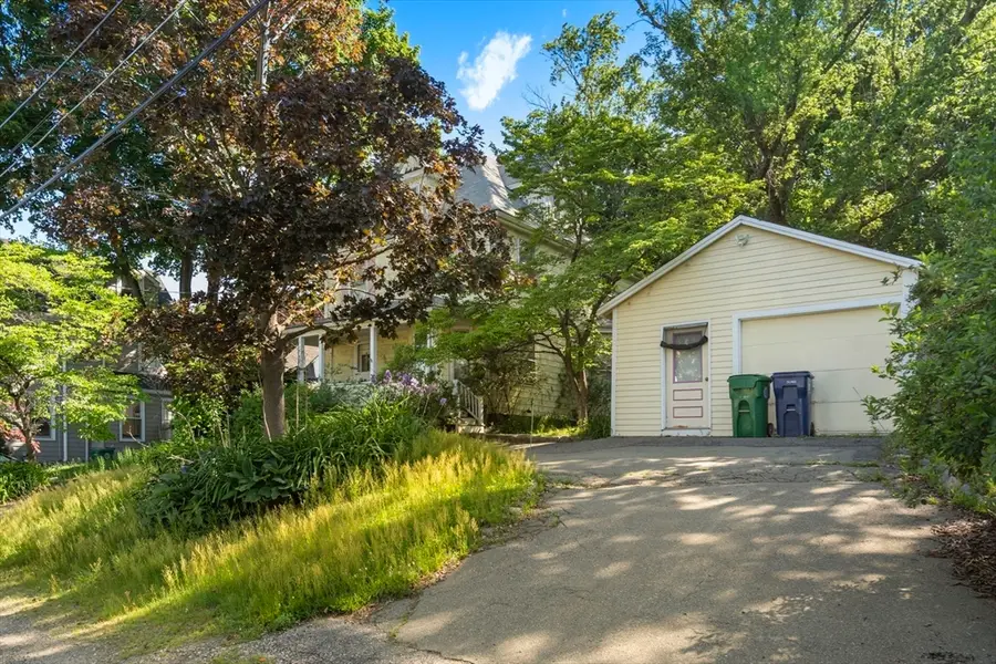 19 Rockwood Terrace, Newton, MA 02466 - #3