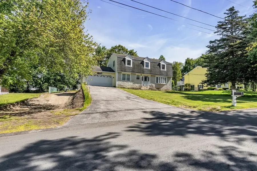 41 Riverview Ave, Methuen, MA 01844 - #2
