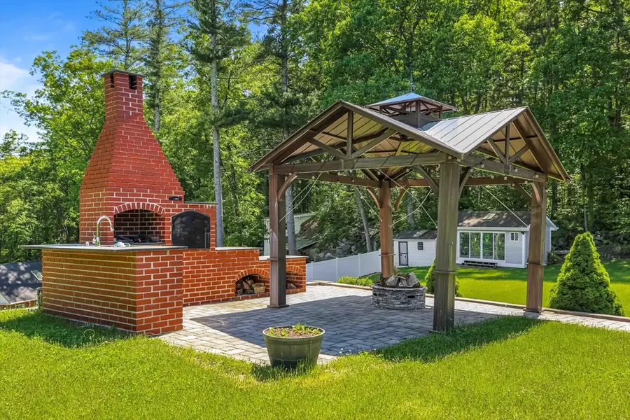 46 West St, Berlin, MA 01503 - #3