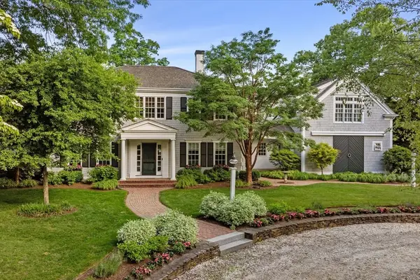 190 Washington St, Duxbury, MA 02332