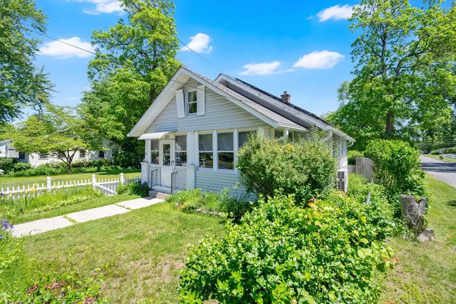 121 Merrill Rd, Springfield, MA 01119 - #2