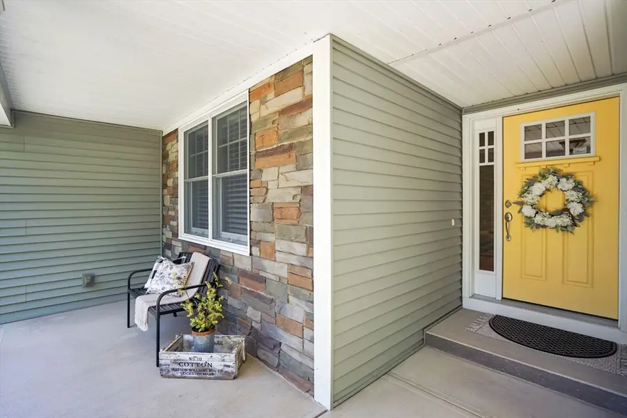 16 Fernwood Drive, East Longmeadow, MA 01028 - #3