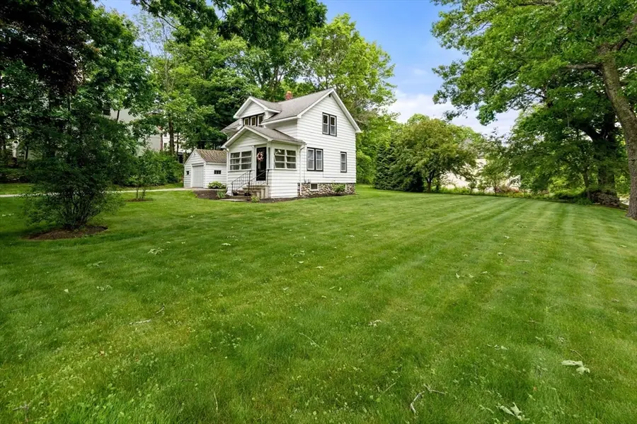 107 Winter Hill Rd, Holden, MA 01520 - #3