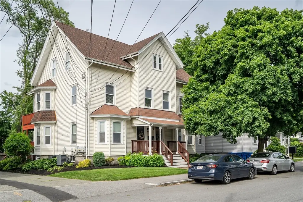86 Brown St #4, Waltham, MA 02453 - #1