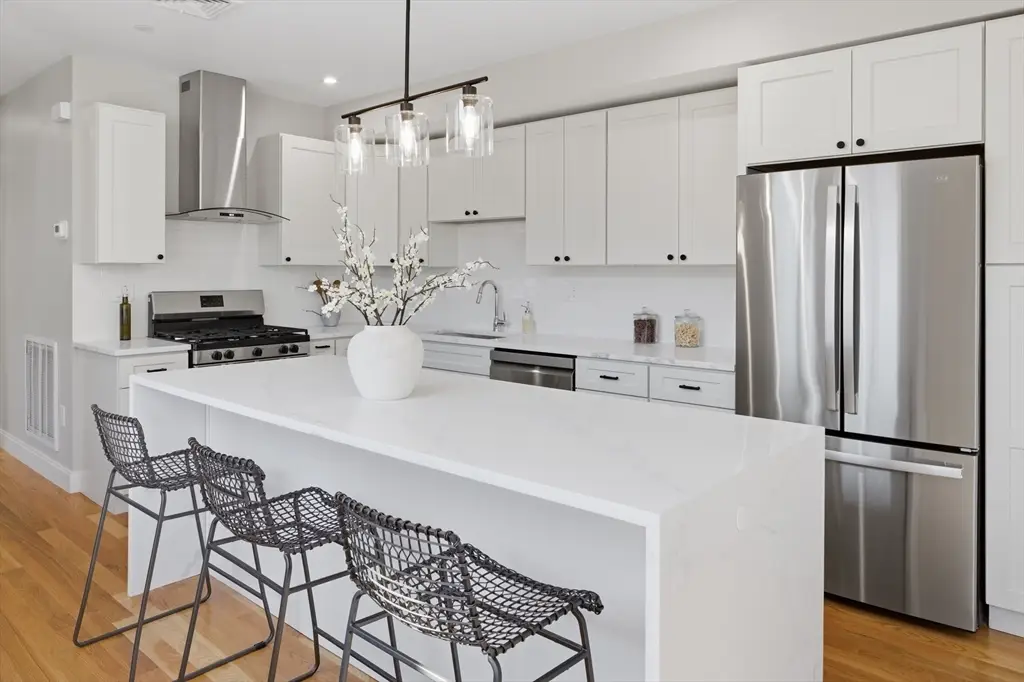 174 Walnut Street #2, Somerville, MA 02145 - #1