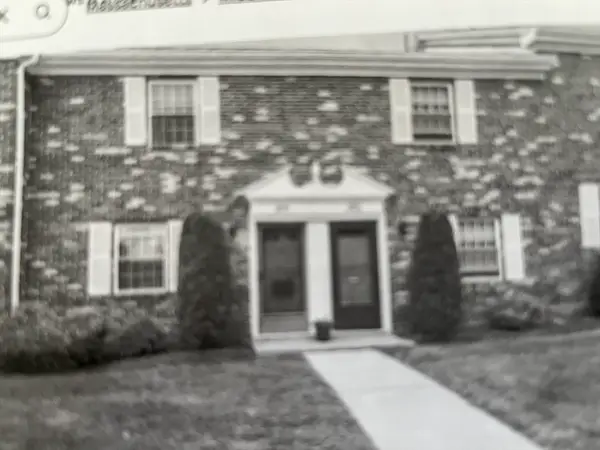 2005 Windsor Drive #2005, Framingham, MA 01701
