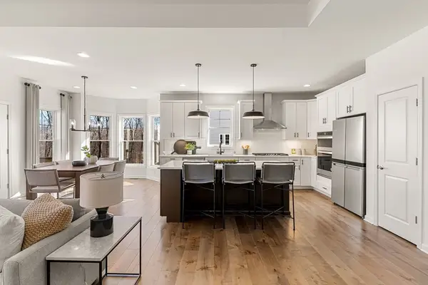 13 Lloyd Circle #38, Norton, MA 02766