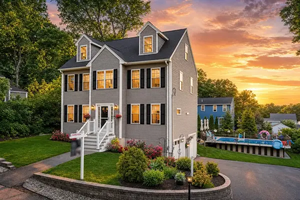 34 Amesbury Ave, Amesbury, MA 01913