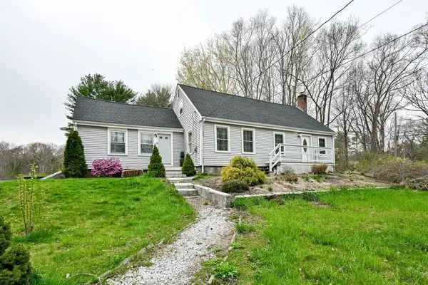 260 Glebe St, Taunton, MA 02780